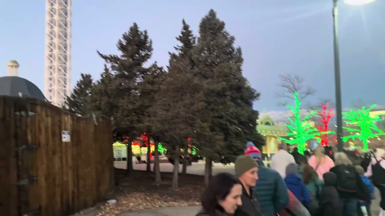 Long line Elitch garden holiday 2025