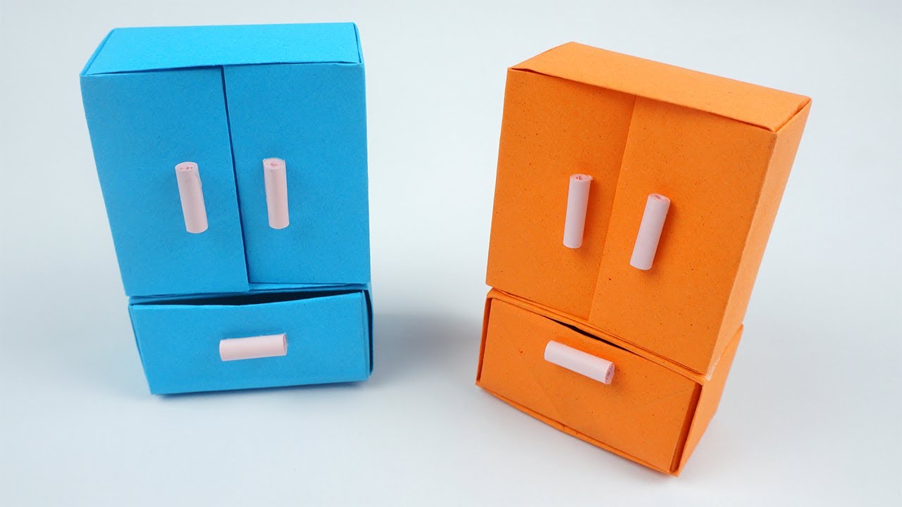 Kleiderschrank aus papier basteln - Schrank basteln - Basteln mit papier | DIY Bastelideen