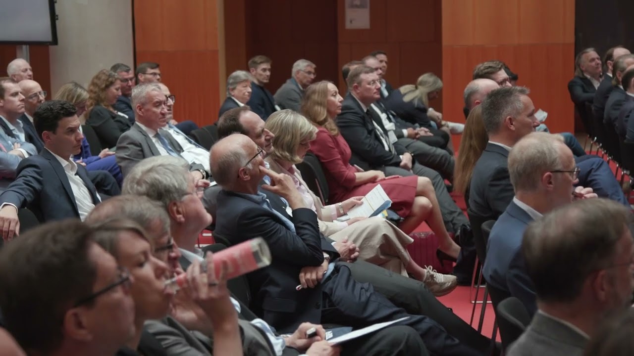 BFW Deutscher Immobilien Kongress - Podiumsdiskussion mit baupolitischen Sprechern/in des Bundestags