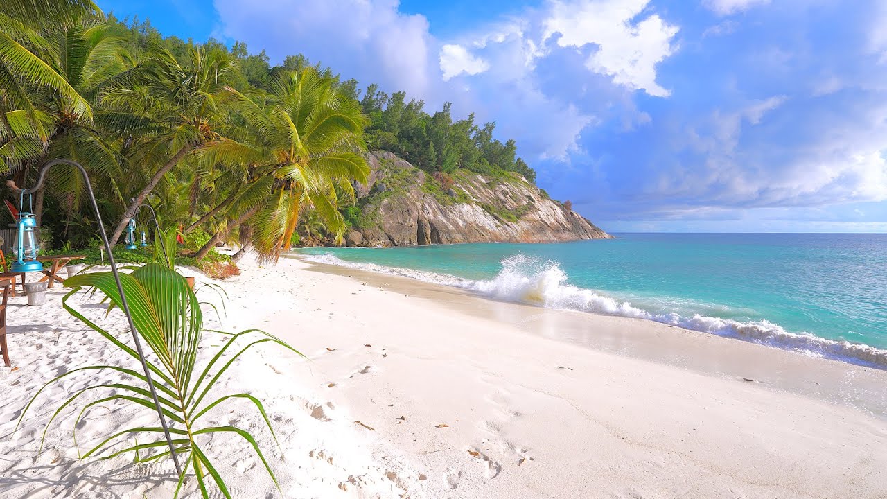 Island Retreat 🏝 Ocean waters of the ocean 4K Ultra HD