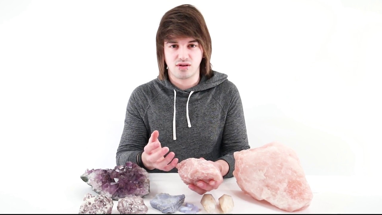 Top 5 Crystals for a Better Night's Sleep