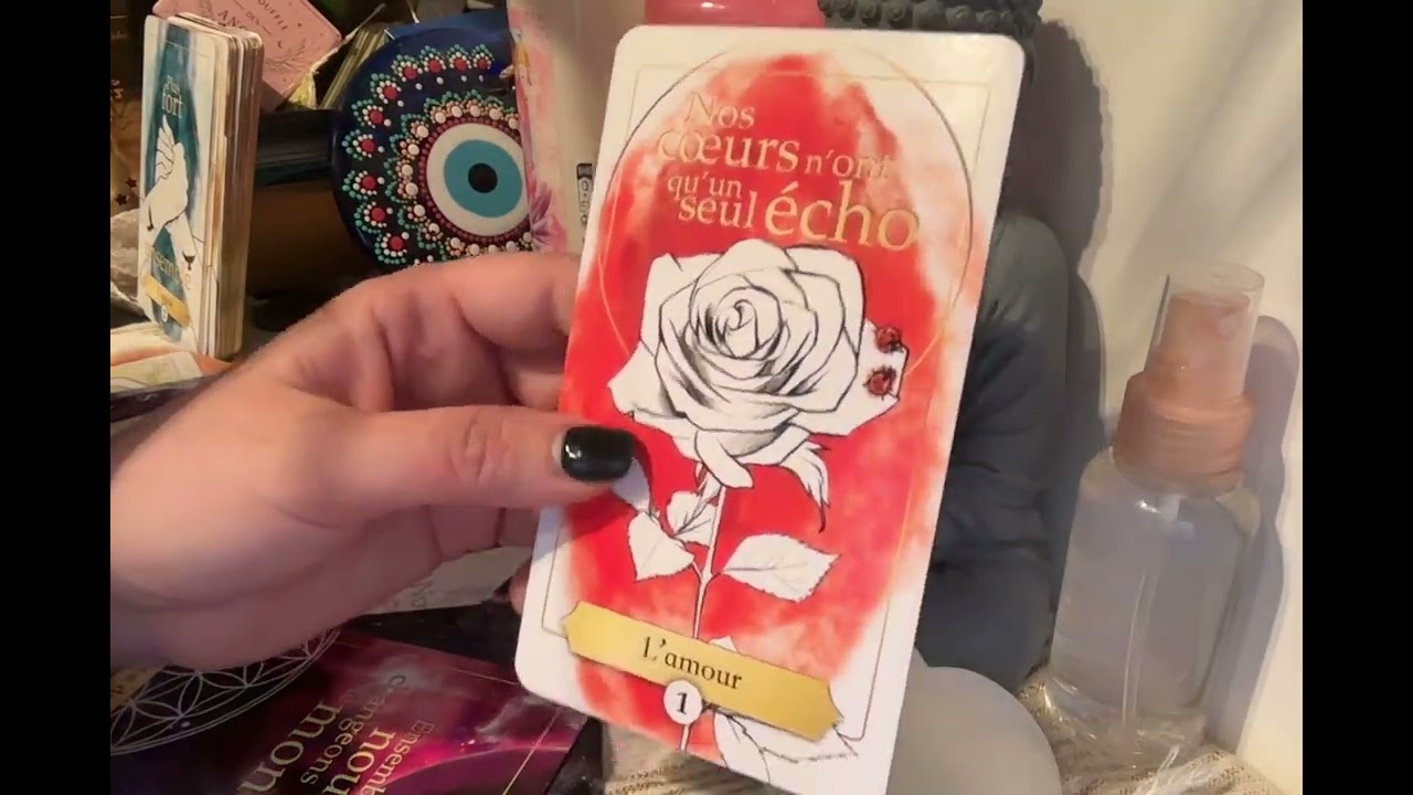 Quelqu'un de très important débarque dans votre vie. Tirage sentimental atemporel.