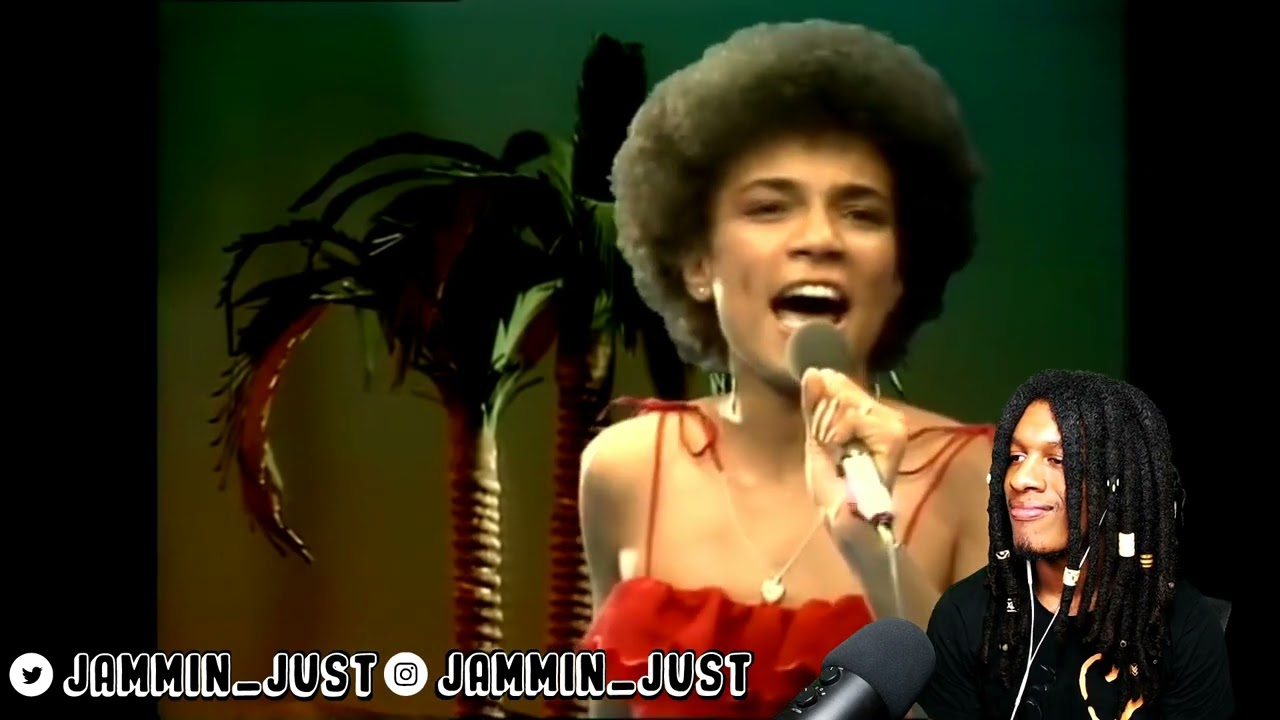 FIRST TIME HEARING Maxine Nightingale - Right Back Where We Started From REACTION