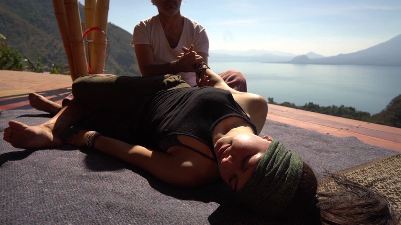 THAI YOGA MASSAGE - SUPINE DEMO - IVAN MEDICI