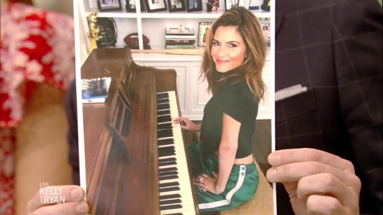 Maria Menounos Is Learning to Play the Piano
