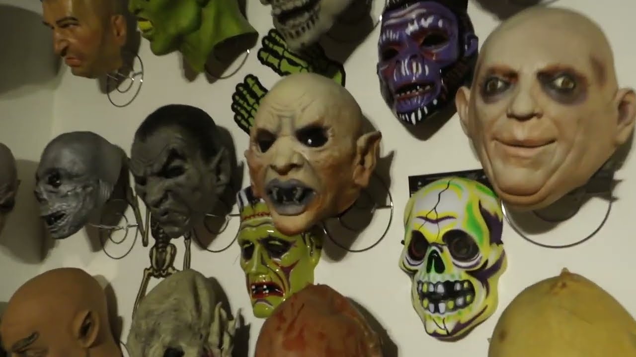 A TOUR of the MASK MANOR, OHIO'S SPOOKIEST HOME!