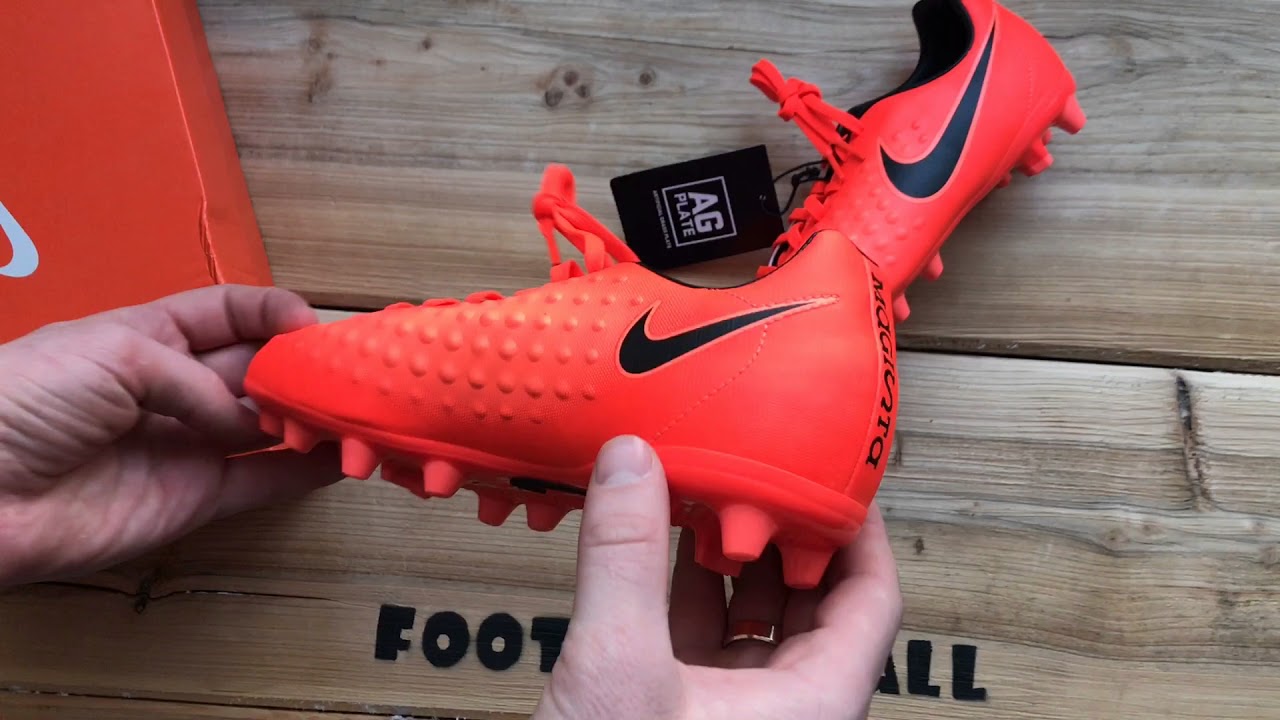Обзор бутс Nike Magista Opus II AG-PRO Junior 844414-808
