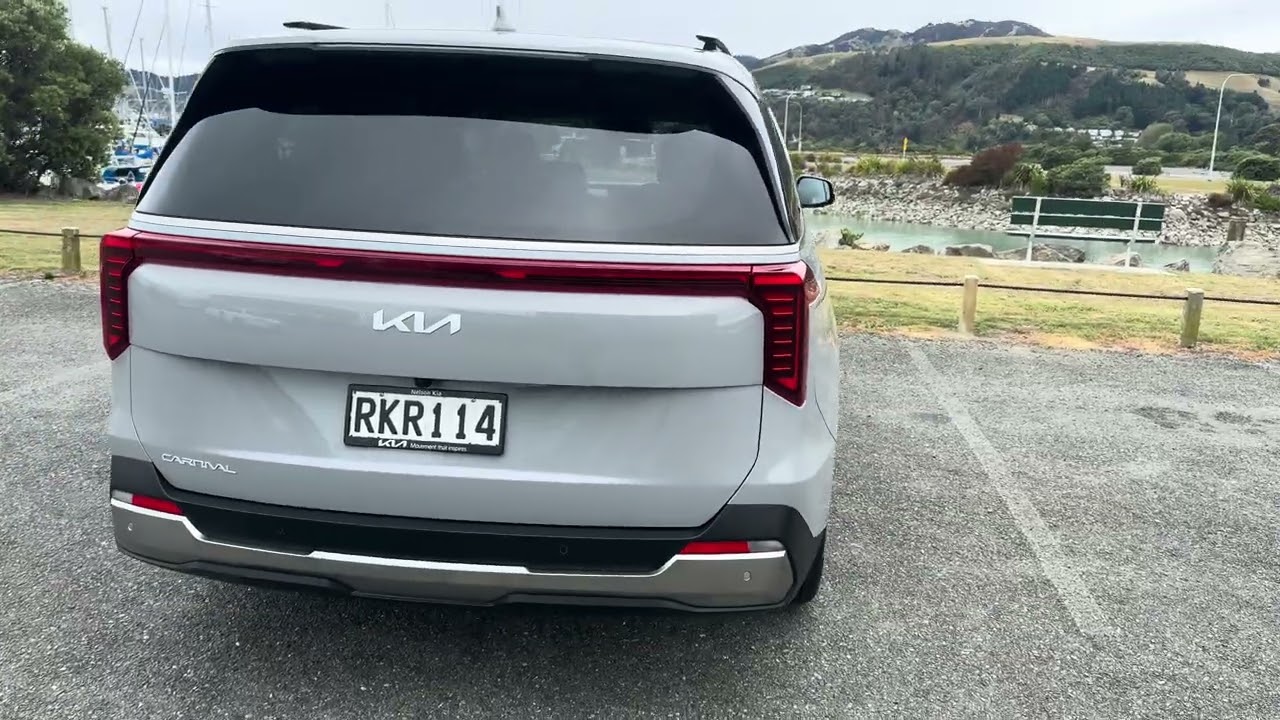 RKR114-2025 Kia Carnival premium