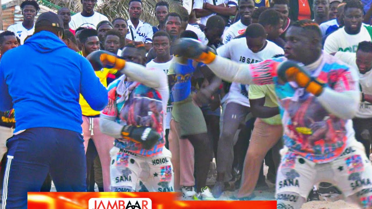 Seance de boxe intense de Ndiol Sana avec Ablaye Ndiaye et El hadj Ndiaye Thiatou Aïda 