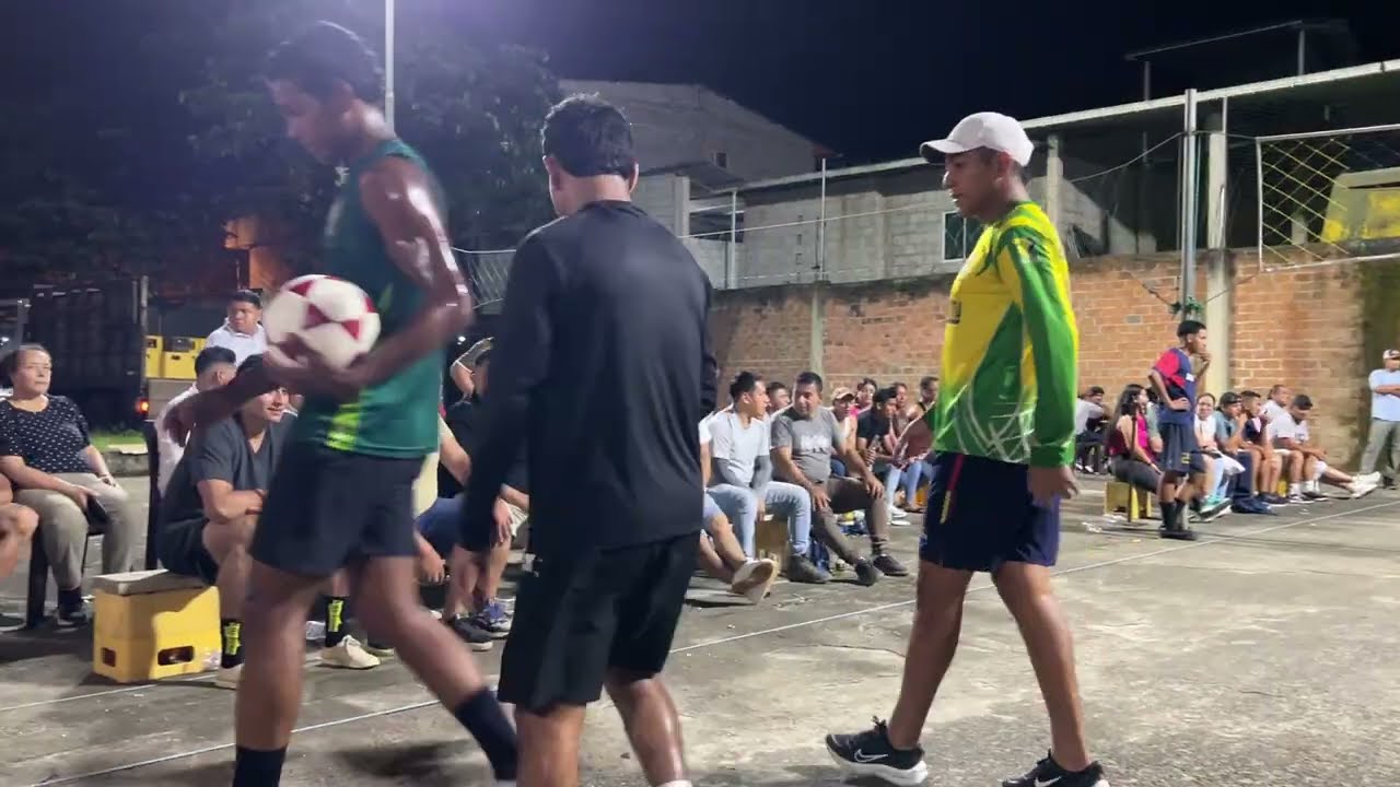 Pogba vs El Moro / Canchas el Z