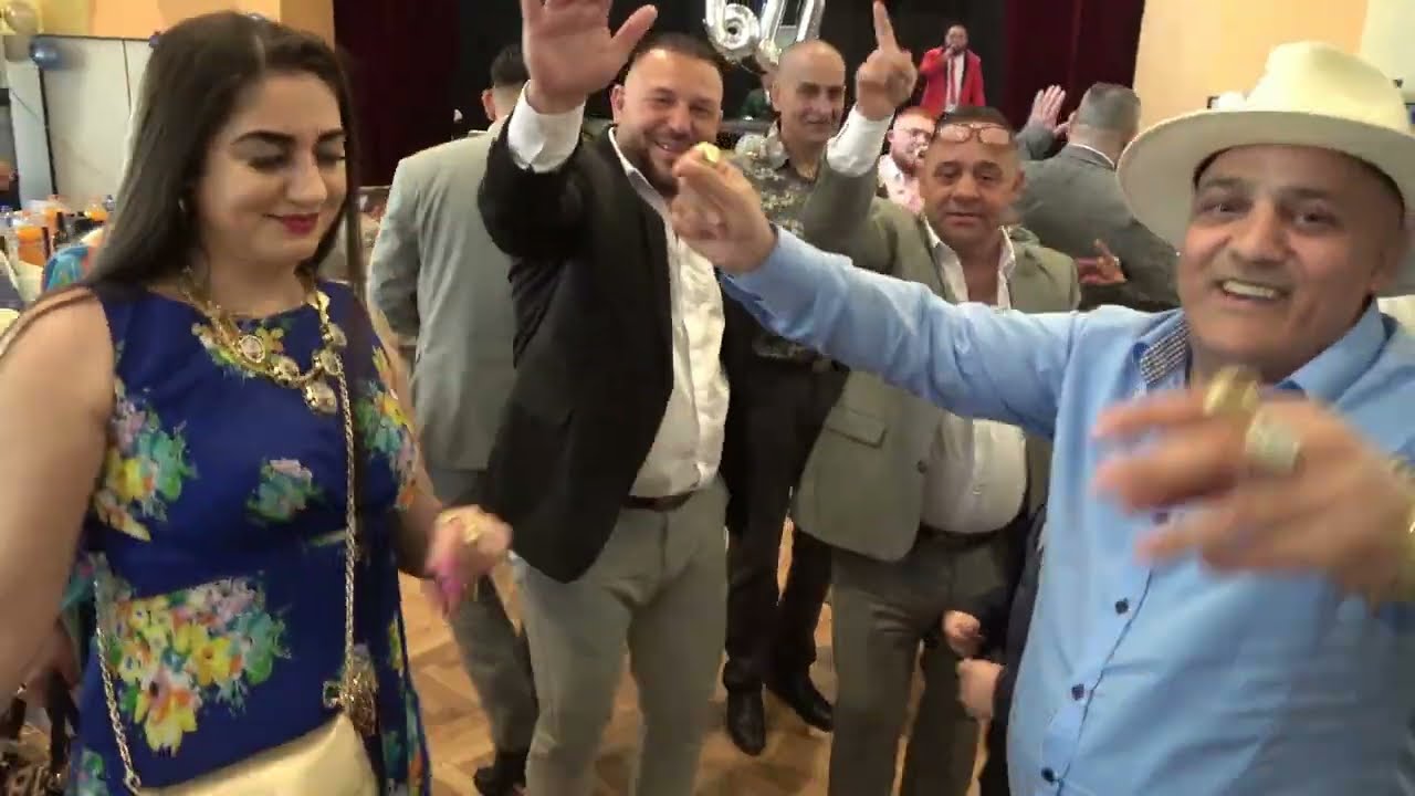Narodeniny Bakro 60 rokov 2 diel Korado Kepežda a Stano Farky kamera česká republika Kroměříž