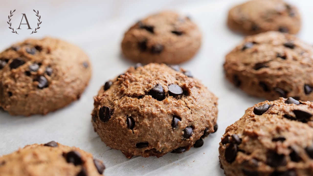 Whole Wheat Chocolate Chip Cookies | Vegan