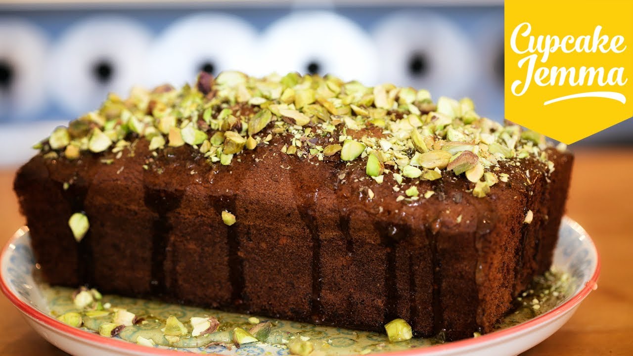 Pistachio, Lime and Cardamon Cake