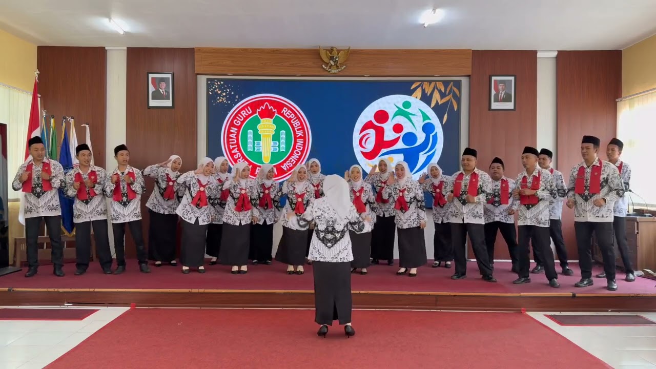 PADUAN SUARA PC PGRI KEC. SUKOREJO