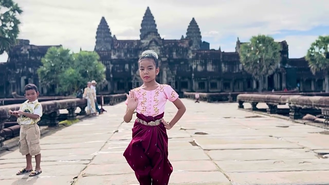 របាំបុប្ផាលោកីយ៍