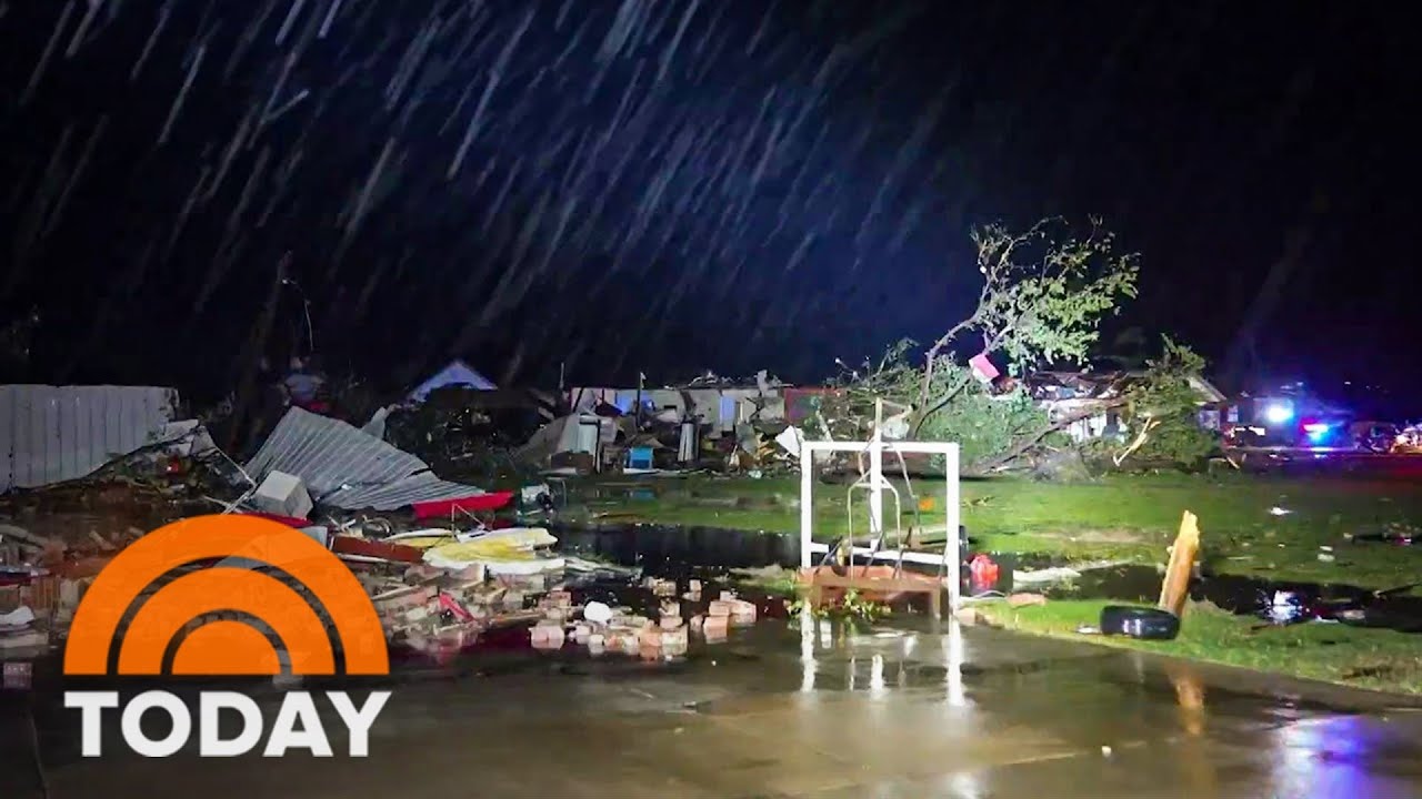 New round of tornadoes rip through central US, more on the way