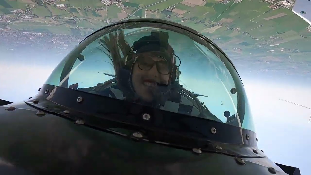 Aerobatic Experience 1.0 Angela