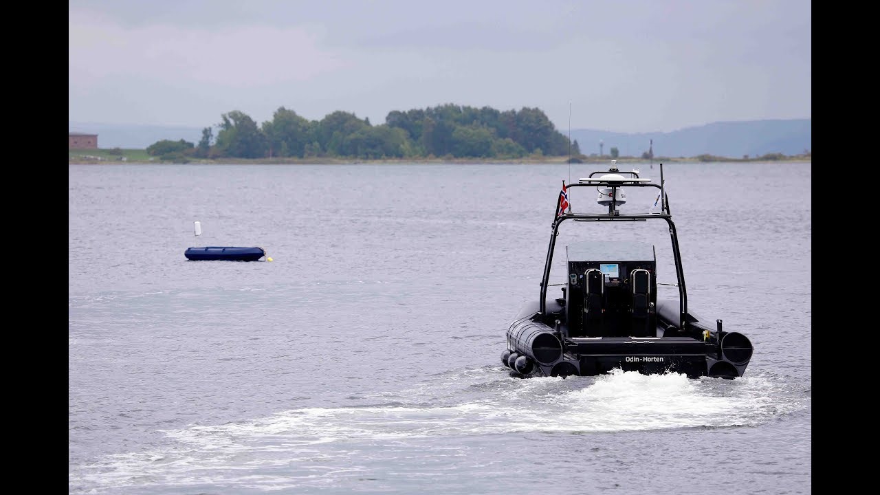 Demonstration of autonomous obstacle avoidance on a USV
