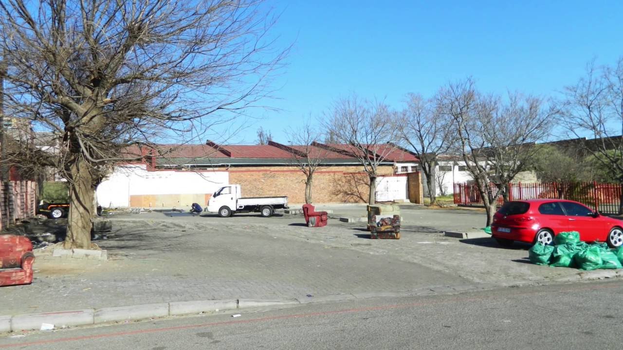 Park Hotel, 87 Queen Avenue, Brakpan