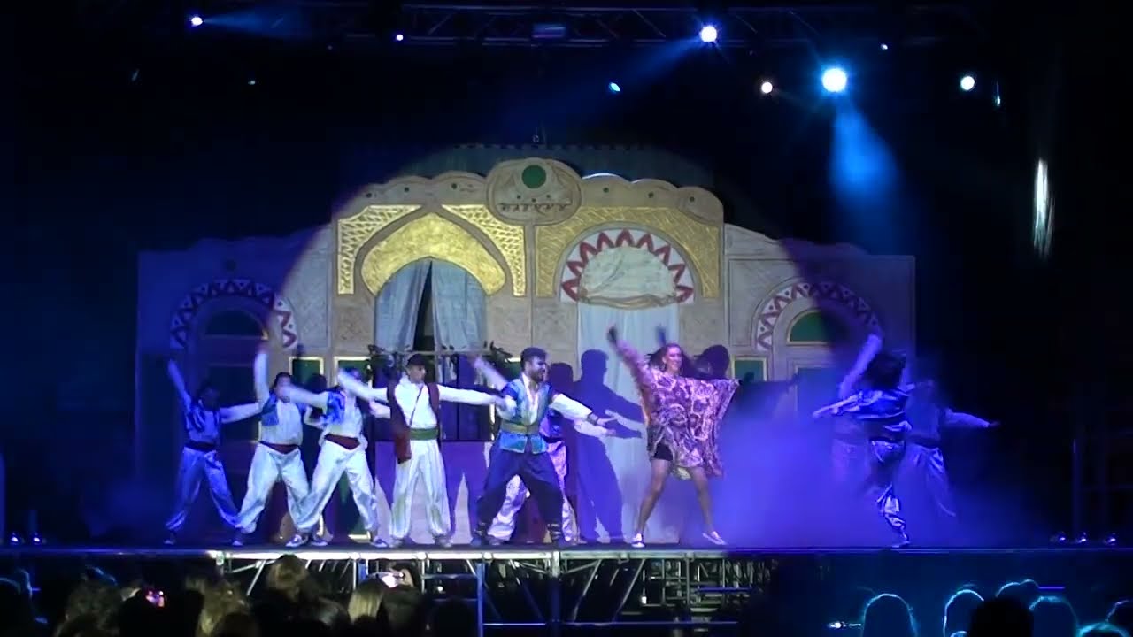Aladín Musical Falla Barrí L´Estació Concurs Playbacks Festes de Benetússer 2024