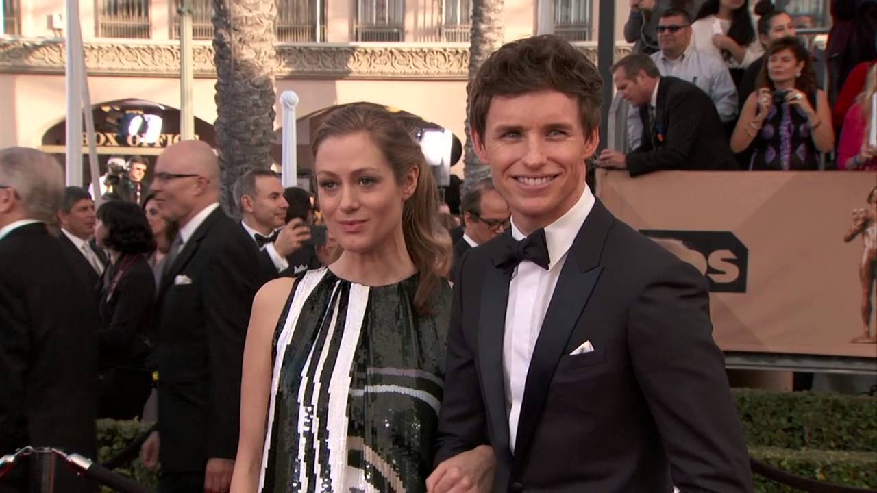 Eddie Redmayne & Hannah Bagshawe SAG Awards Arrivals 2016 | ScreenSlam