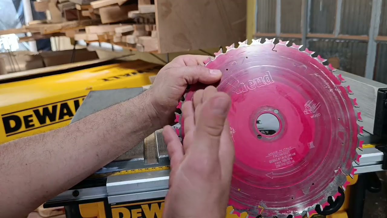 Serra de bancada Dewalt Dw7492 e DW745 