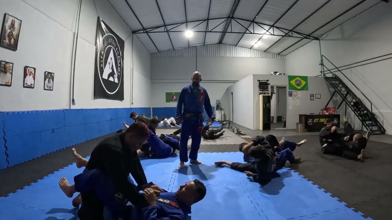 Treino de jiu-jitsu 18/02/2026 com o Professor Rodrigo - insta:tucanocere - parte I
