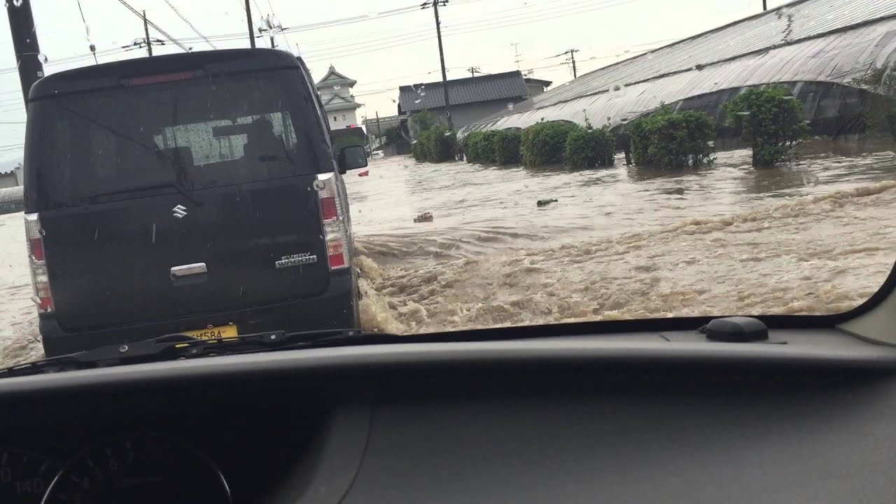 常総市洪水時の道路