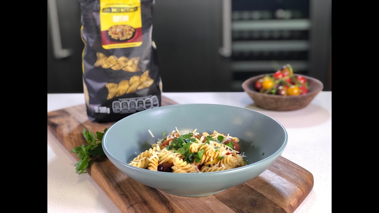 Pasta Rotini con jitomate y arándanos - Cocina con Conexión - Sonia Ortiz con Juan Farré Pasta
