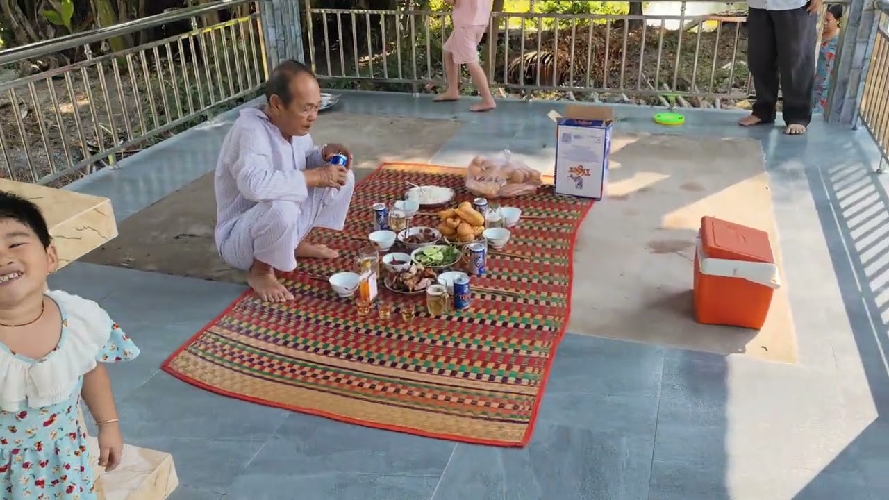 Phần mộ họ đổ tân hội 