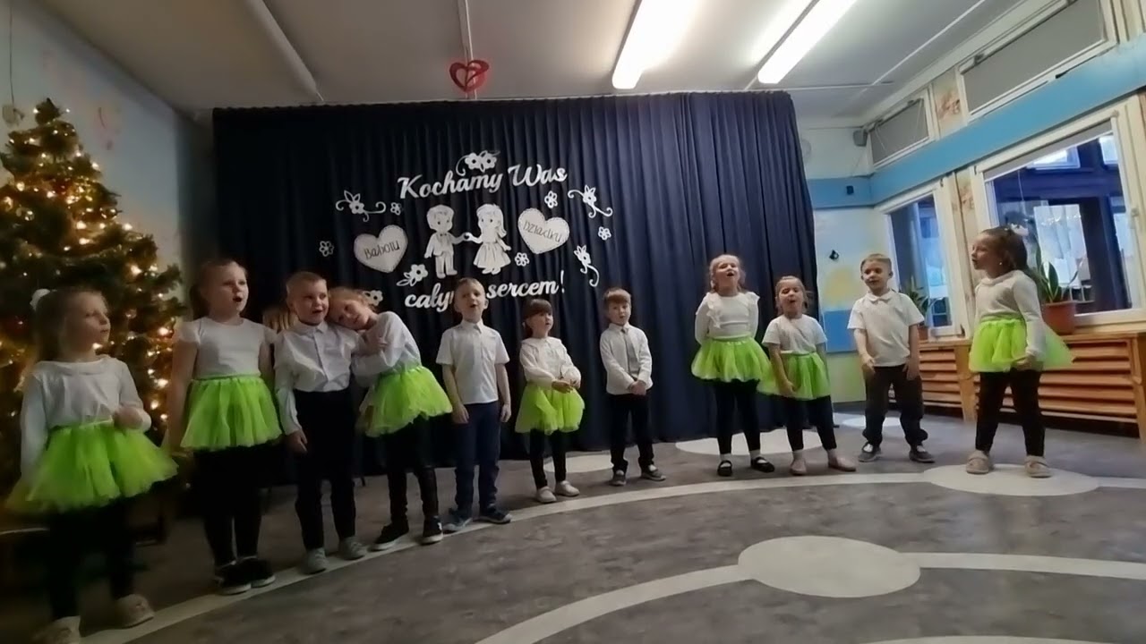 Свято бабусі і дідуся в садочку в Польщі...  радію зв свого внучка... #життя #момент #свято #щастя 