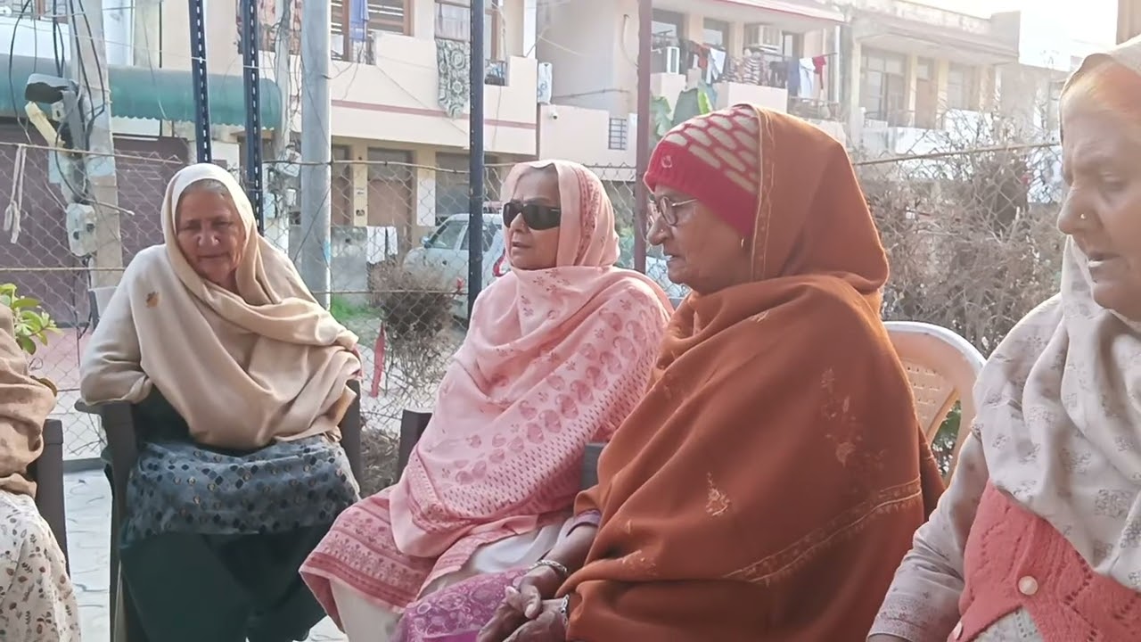 ओम नाम धन पायरीमैन जितना रटते🙏🙏🙏🙏🙏🙏🌹🌹🌹☘️🌿💐❤️❤️❤️❤️ हैं बढ़ता ही जाता है