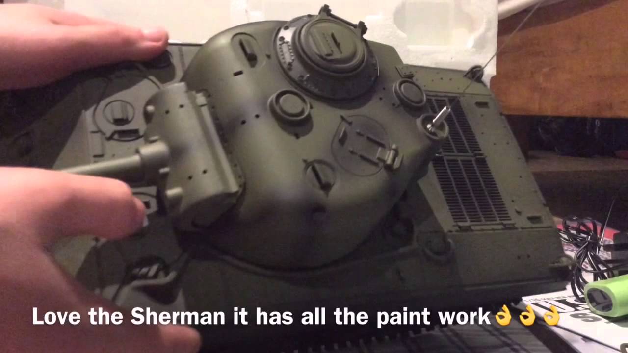 Sherman M4A3 1/16 RC tank (unboxing)