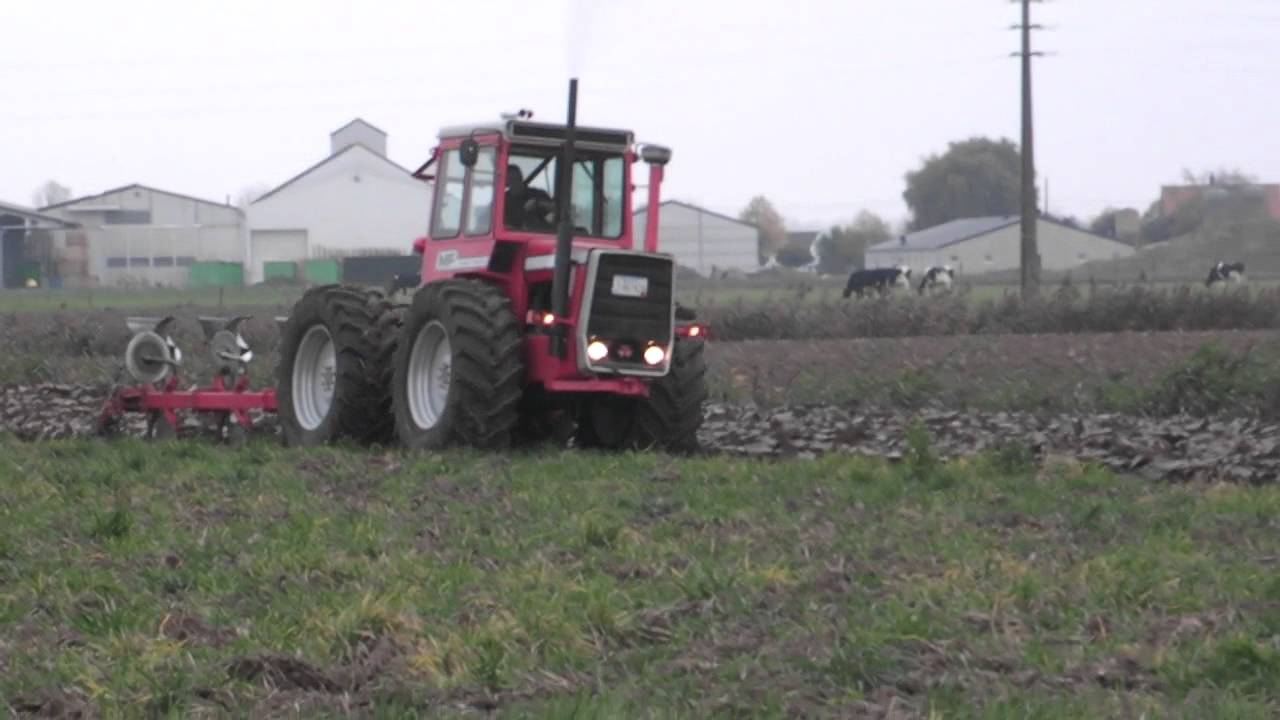 Massey-Ferguson 1250/1200 ploughing !
