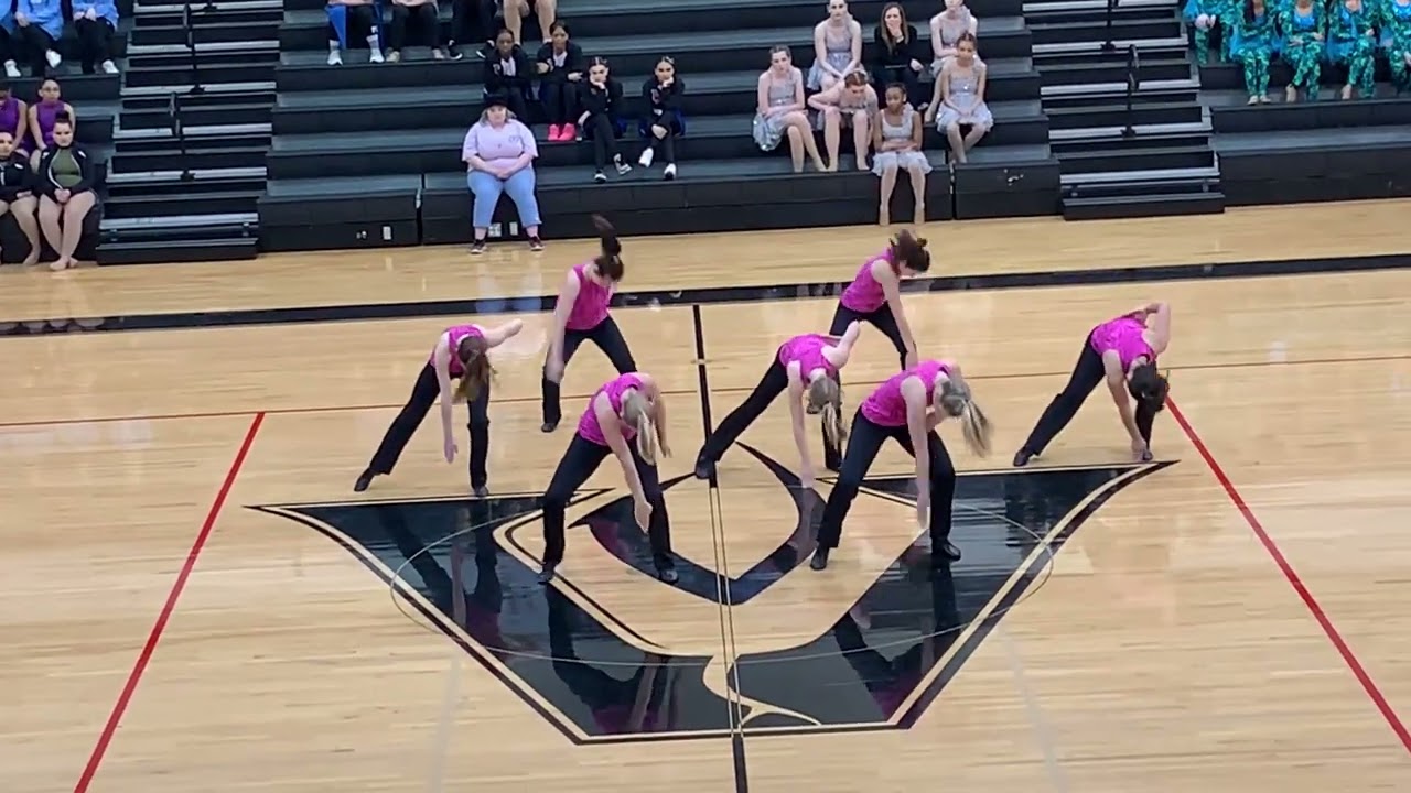 2019 GHS Dazzlers competition Kick
