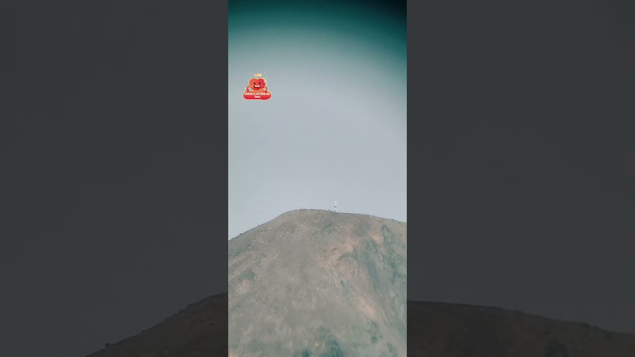 28/02/2026 texto: capturados en vivo ovnis llegando a la cordillera chile.