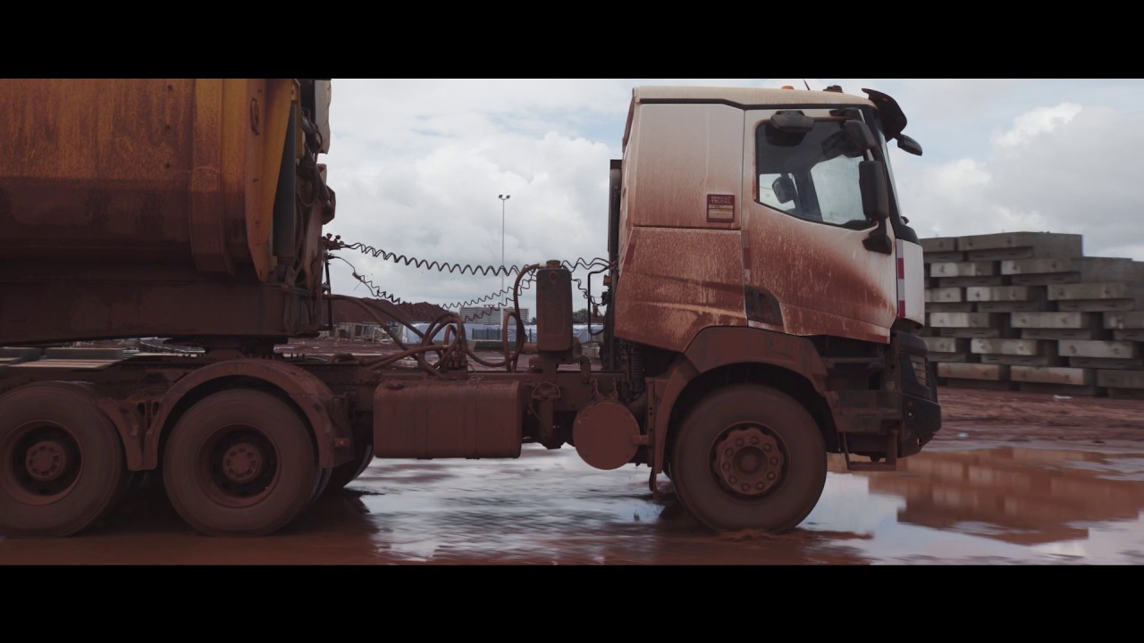 Robustness produced by Renault Trucks K in a mine in Guinea