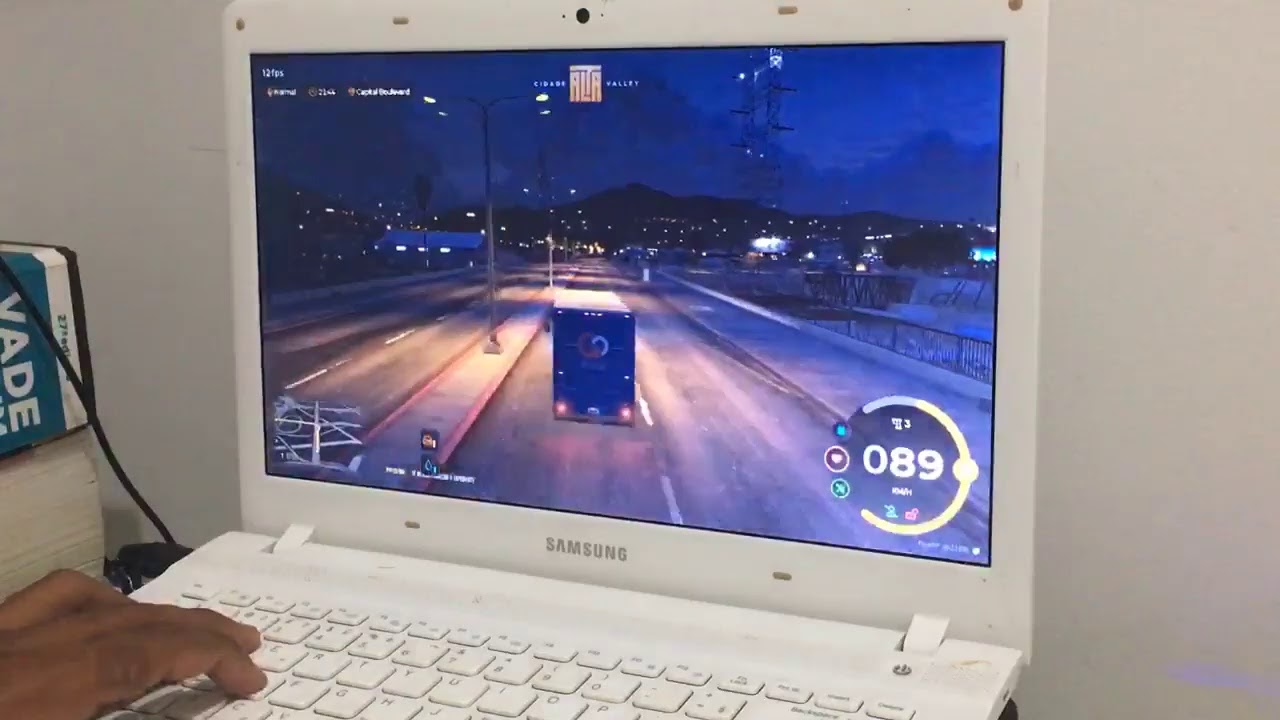 [+18] CIDADE ALTA VALLEY&hellip;. JOGANDO GTA V RP EM NOTEBOOK B&Aacute;SICO.