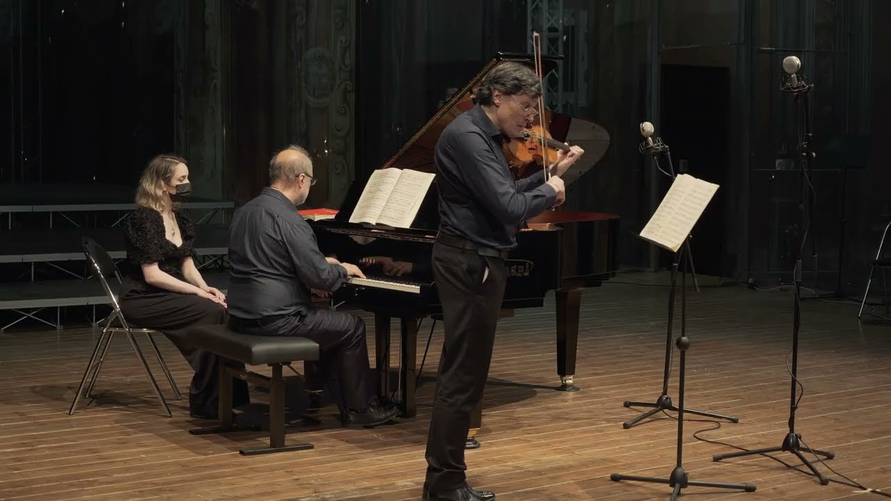 W. A. MOZART Violin Sonata in G K. 301 - M. Rogliano vl. M. Alpi, pf.