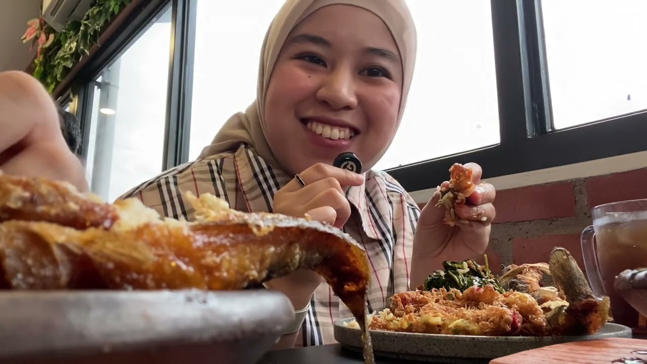 EID-FITR DAY 2 - Mosque AT-THOHIR and SAMBAL BAKAR INDONESIA
