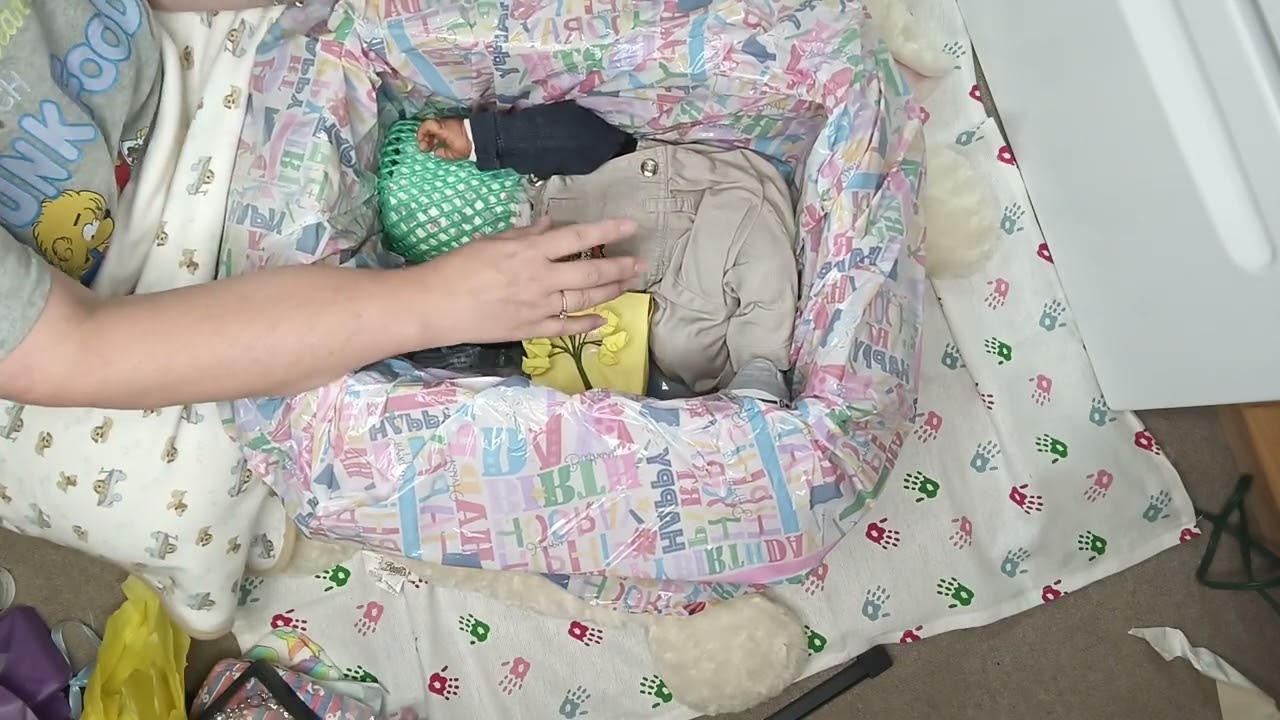 Reborn baby box opening!!!!! New baby all the way from Winnipeg Canada 