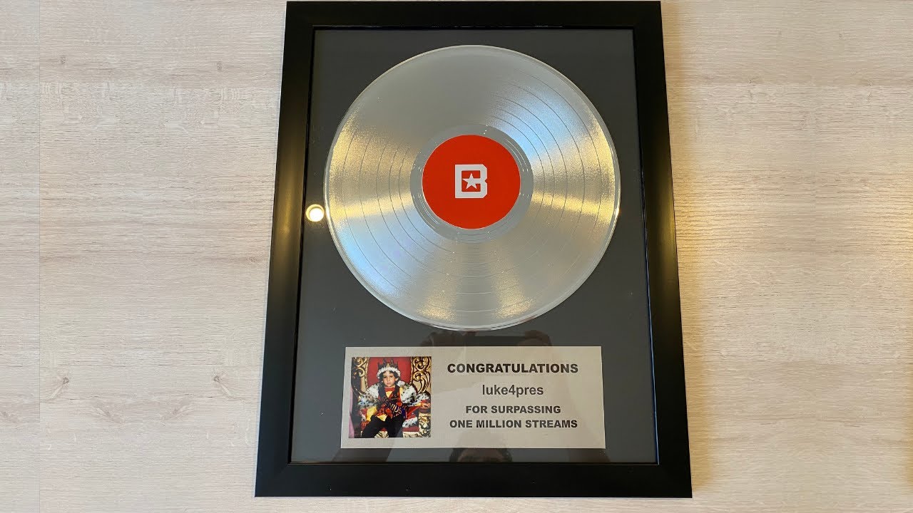 Unboxing My 1 Million Streams Beatstars Plaque