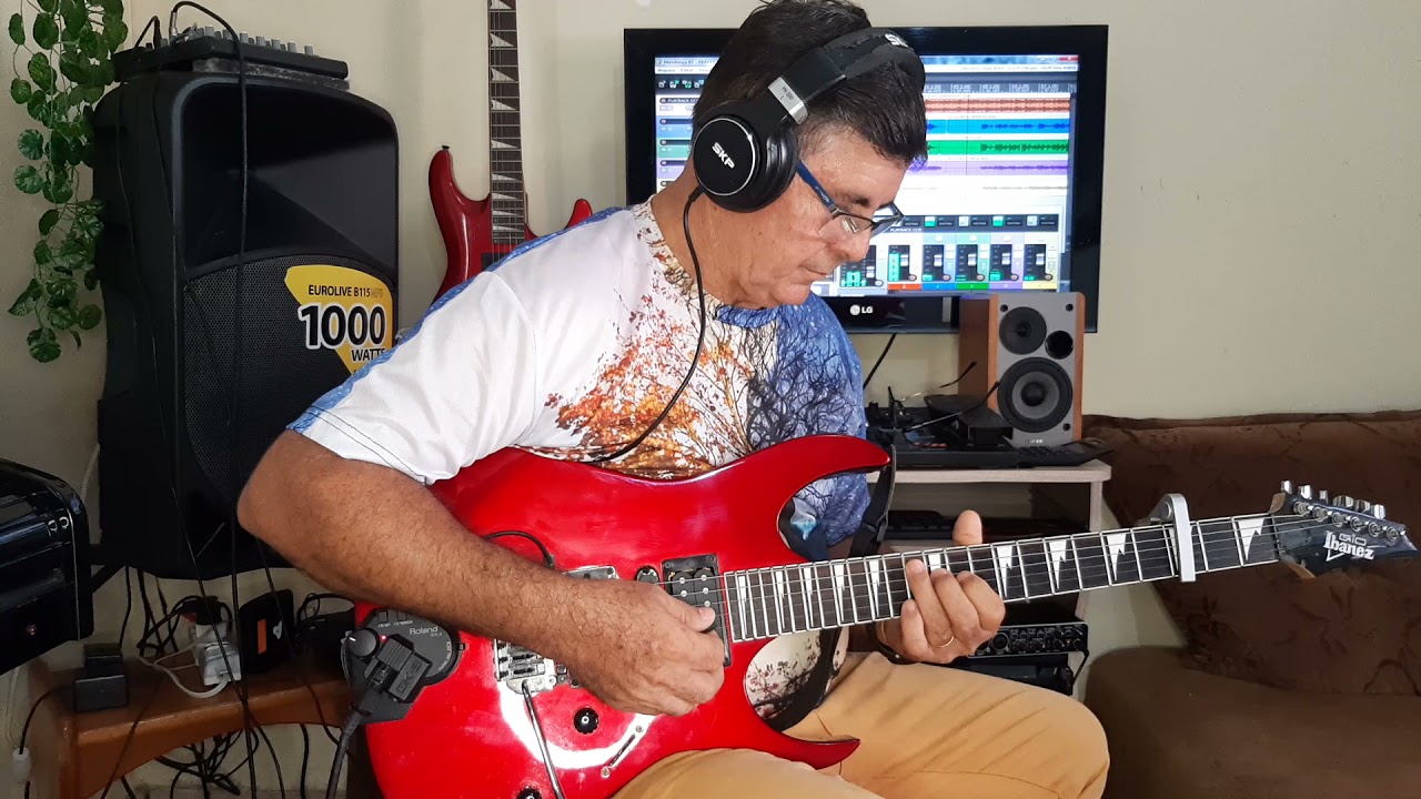 hino 61 tocado na guitarra.