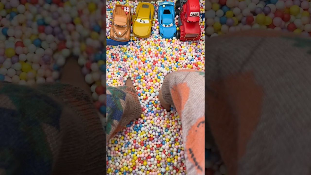 Satisfying Toy - Rare Golden Duck Minion Toy #toys #satisfying #surprisetoys #minions