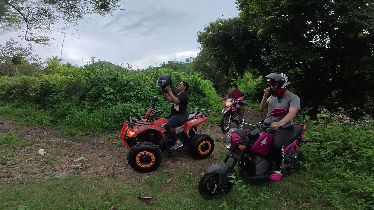 Ruta Familiar En Moto En Chalatenango, Cantón El Tigre La Reina.,EL SALVADOR