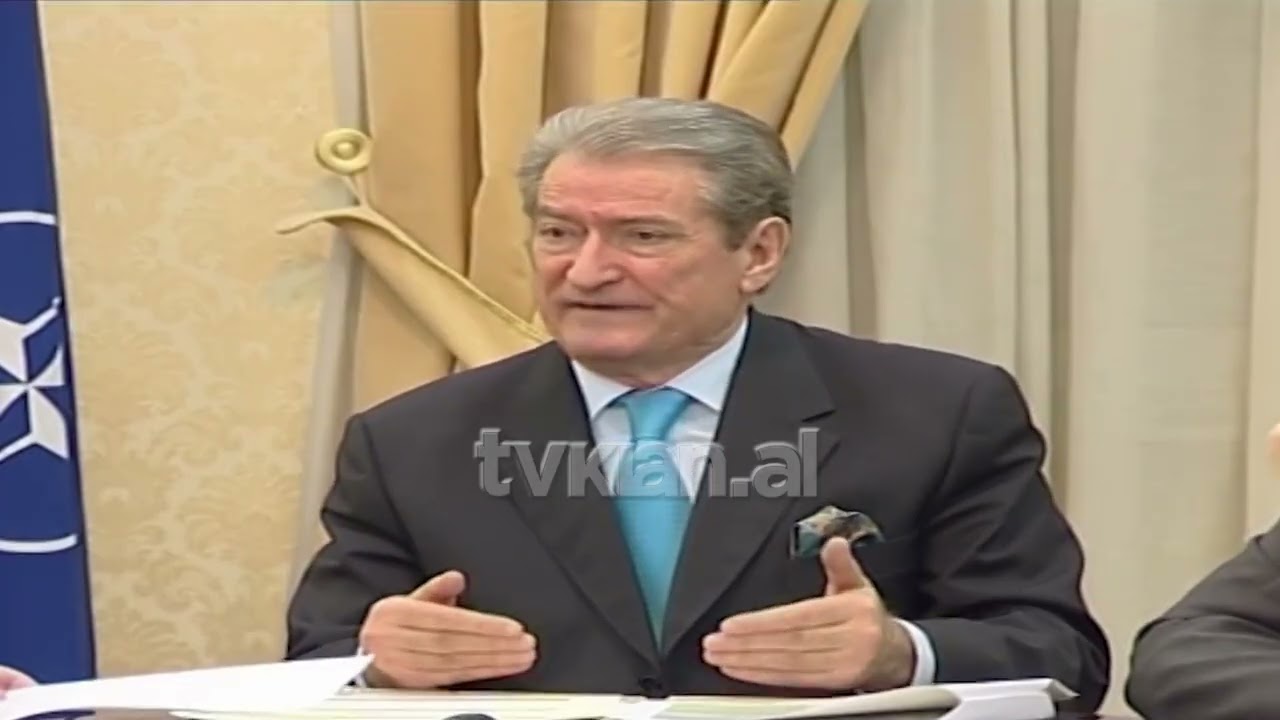 Berisha mbledh Task-Forcën rregullatore, miratohen sugjerimet e biznesit - (10 Prill 2012)