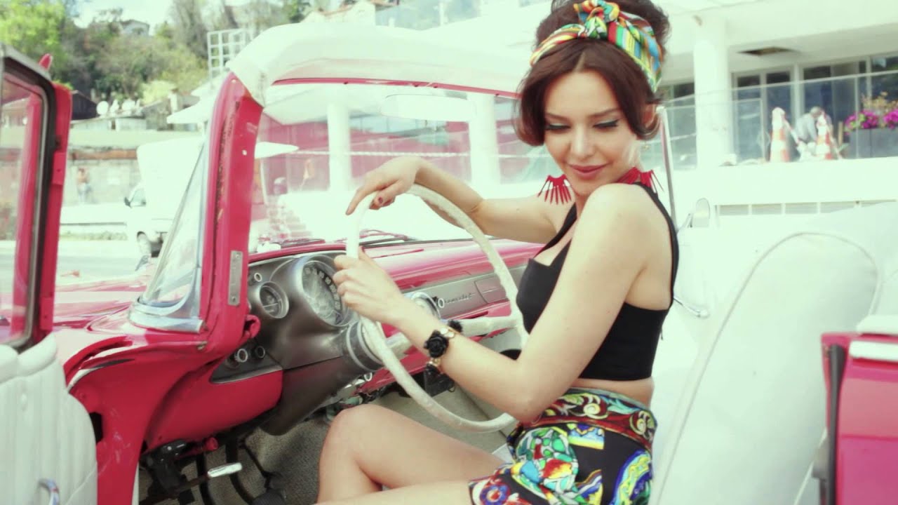 ALL, Mayıs 2013 Backstage Videosu - Hande Ataizi