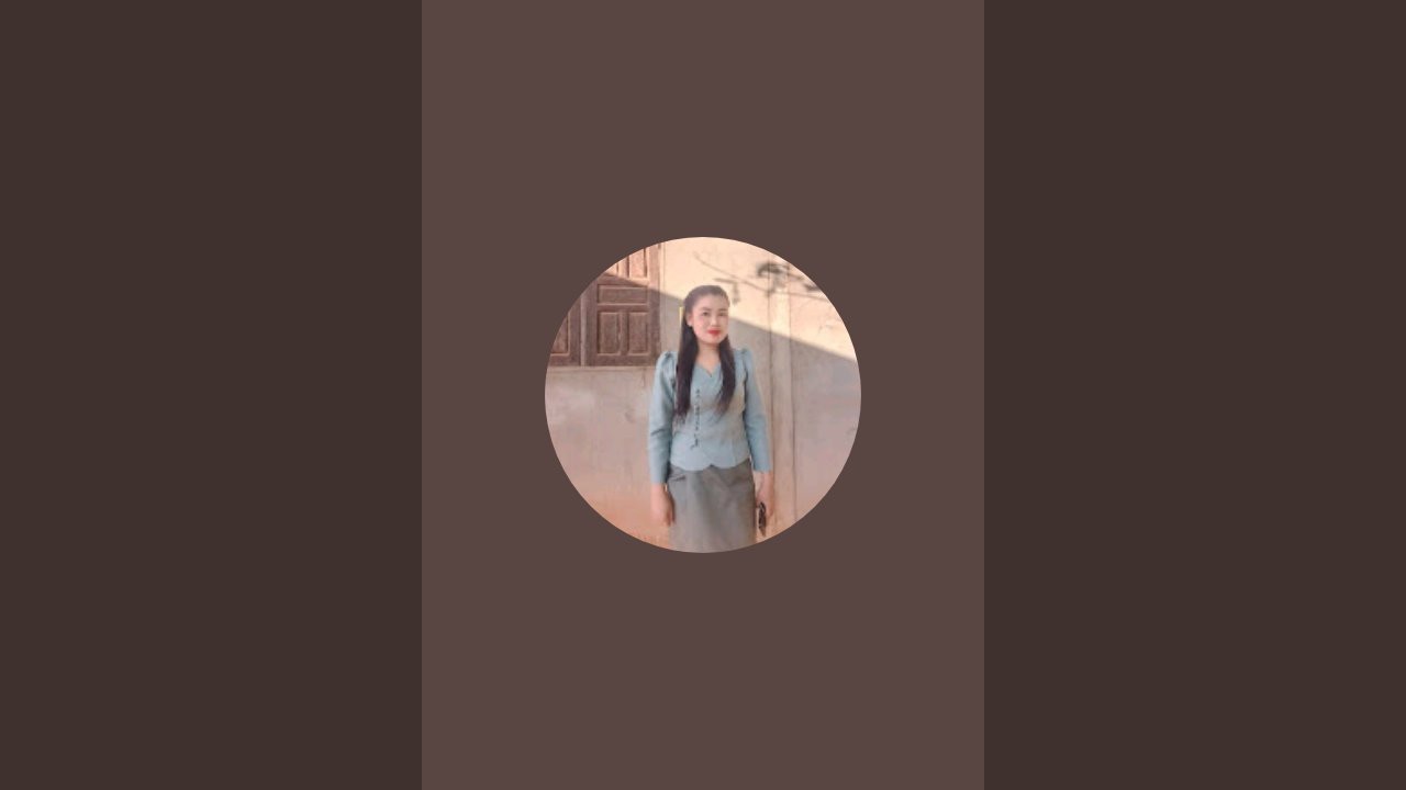 หยีงลี้ สาวลาว กำลังถ่ายทอดสด!