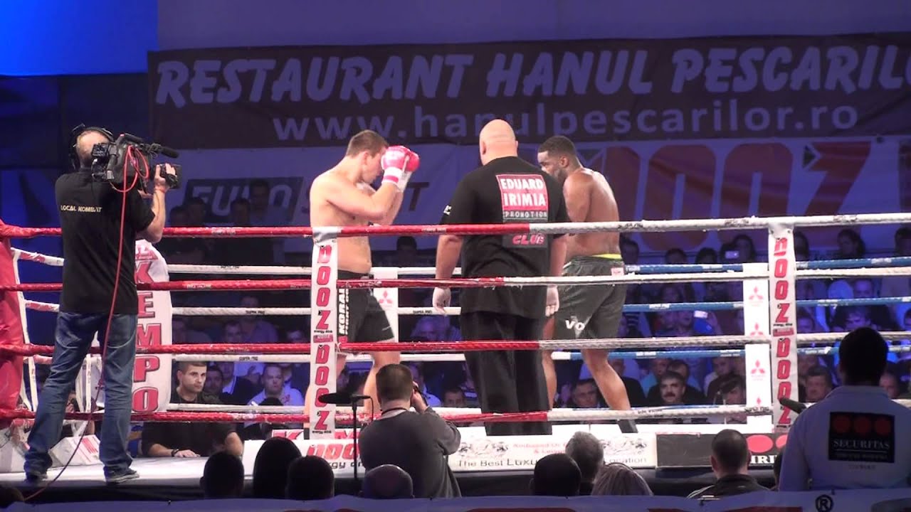 NatiuneaMMA.ro - SuperKombat FightClub Oradea - Errol Zimmerman vs Roman Kleibl