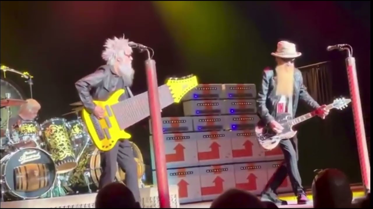 ZZ TOP PERFORMS &ldquo;GOT ME UNDER PRESSURE&rdquo; With 17 STRING BASS